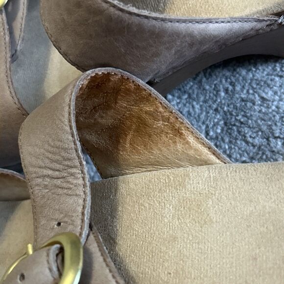 Dansko Sophie Sandals Womens 40 Taupe Buckle Wedge Heels Slip On US 10 10.5 - Picture 5 of 10